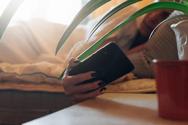 Daylight Savings and Menopause Sleep: Finding Your New Rhythm